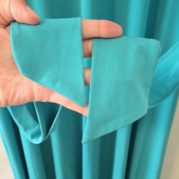 Elegant Teal Dress - Picture 6 of 8